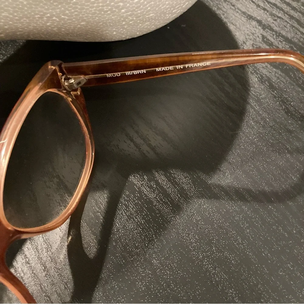 Vintage Givenchy solaire mod 111/BRN oversized glasses; made in France. W/Case.